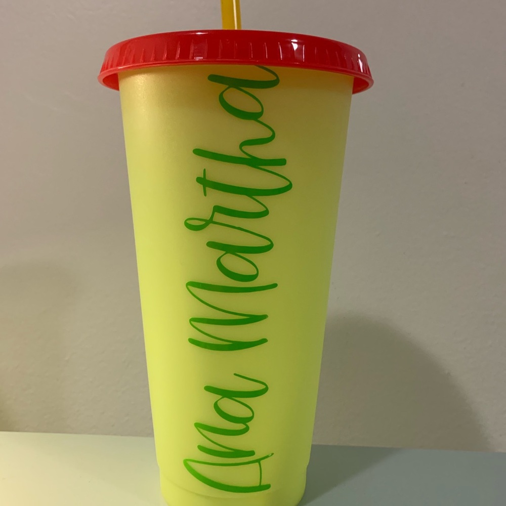 Personalized Color changing cup for cold drinks !
